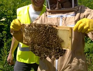 Paul Vagg (left) beekeeper with Ian McGeough